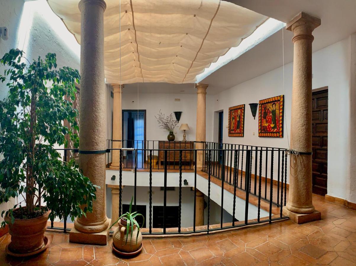 Un auténtico oasis rodeado de historia Ronda Exterior foto